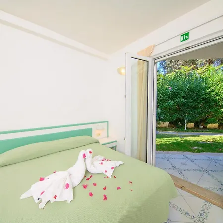 Av Club Terme Colella Hotell