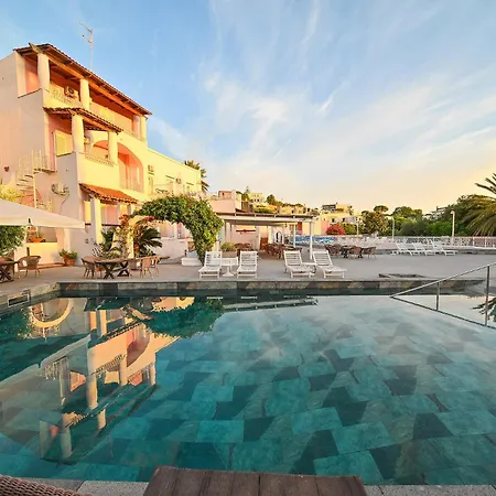 Av Club Terme Colella Forio di Ischia